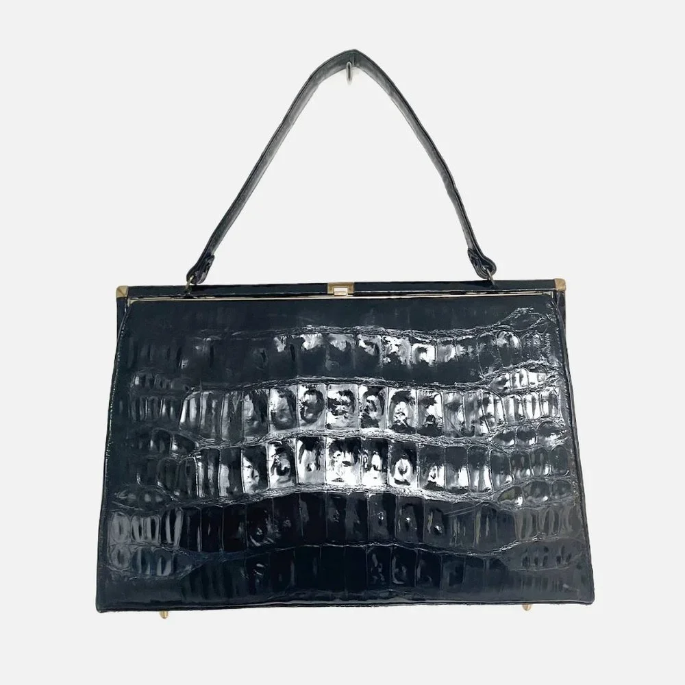 Large Vintage Vassar Style Alligator Handbag - Picture 2 of 10